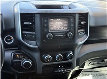 Vehicle Thumb #38