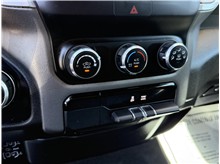 Vehicle Thumb #39