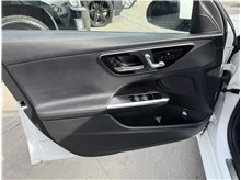 Vehicle Thumb #16