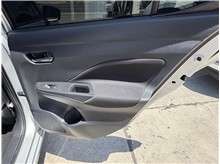Vehicle Thumb #26