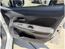 Vehicle Thumb #30