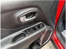 Vehicle Thumb #17