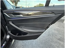 Vehicle Thumb #23