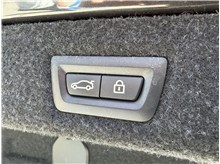 Vehicle Thumb #24
