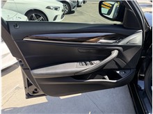 Vehicle Thumb #14