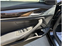 Vehicle Thumb #15