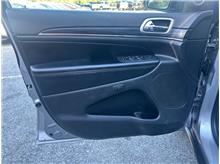 Vehicle Thumb #12