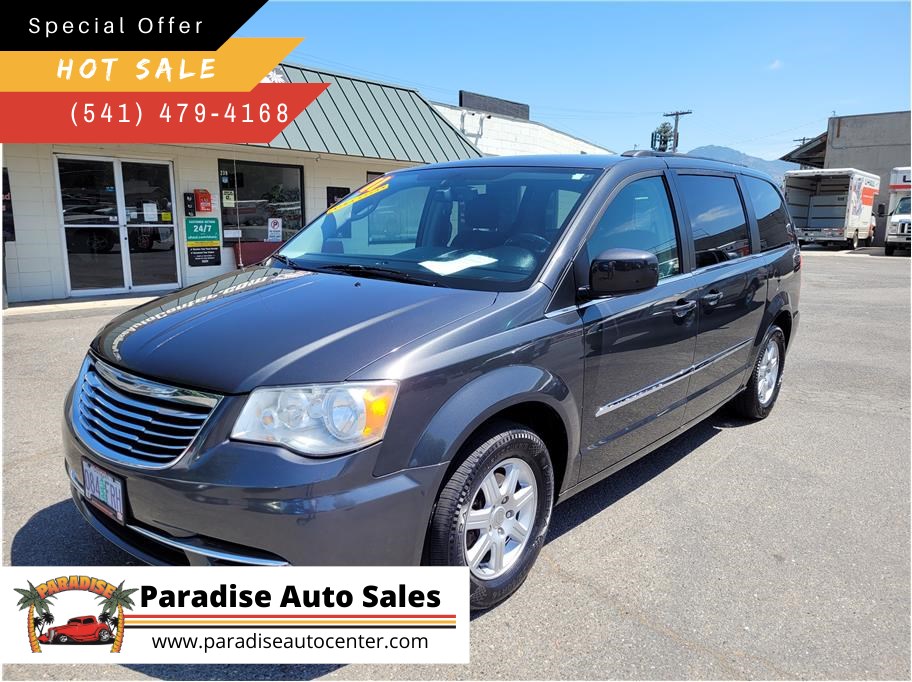 2011 Chrysler Town & Country from Paradise Auto Sales - Grants Pass