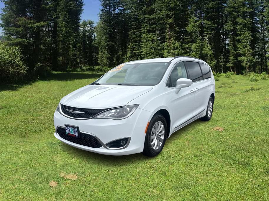 2017 Chrysler Pacifica from Paradise Auto Sales - Grants Pass