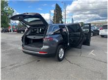 Vehicle Thumb #17
