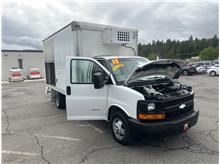 Vehicle Thumb #19