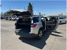 Vehicle Thumb #17