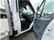 Vehicle Thumb #16