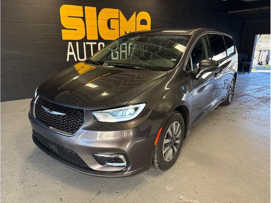 2022 Chrysler Pacifica Hybrid