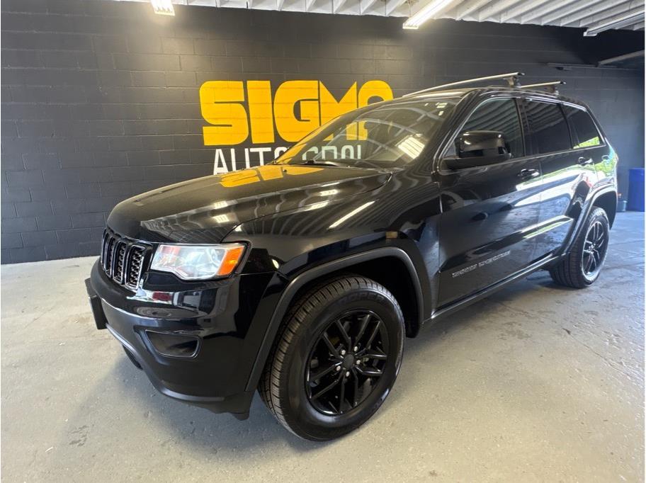 2018 Jeep Grand Cherokee Laredo 4WD's photo
