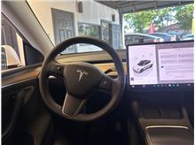 Vehicle Thumb #18
