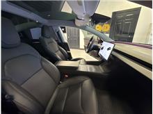 Vehicle Thumb #22