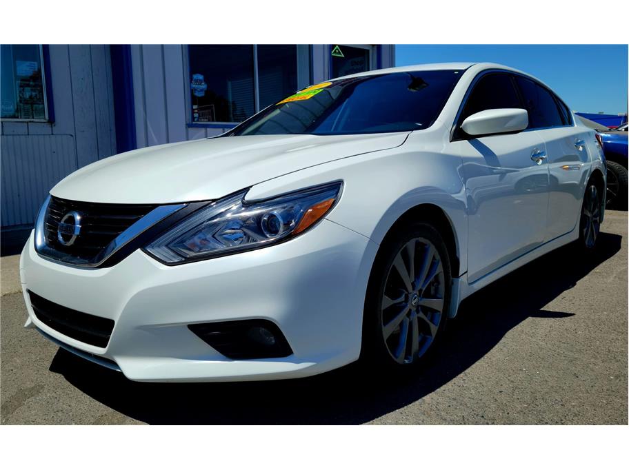 2018 Nissan Altima from Atwater Auto World
