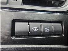 Vehicle Thumb #19