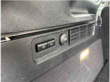 Vehicle Thumb #19