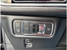 Vehicle Thumb #20
