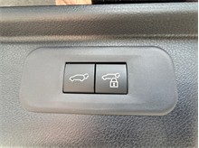 Vehicle Thumb #25