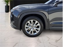 Vehicle Thumb #9
