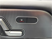 Vehicle Thumb #21