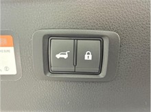 Vehicle Thumb #17