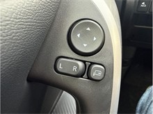 Vehicle Thumb #29