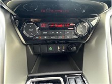 Vehicle Thumb #31