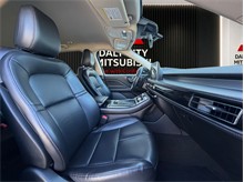 Vehicle Thumb #15