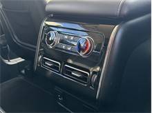Vehicle Thumb #28