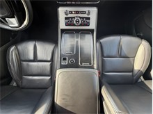Vehicle Thumb #29