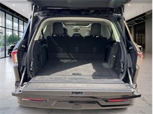 Vehicle Thumb #22