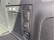 Vehicle Thumb #23