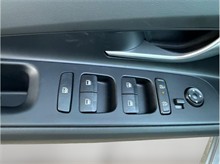 Vehicle Thumb #15
