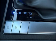 Vehicle Thumb #20