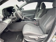 Vehicle Thumb #18