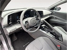 Vehicle Thumb #19