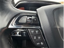 Vehicle Thumb #25