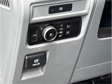 Vehicle Thumb #24