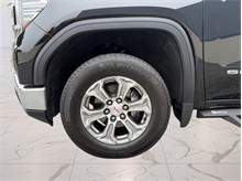Vehicle Thumb #9