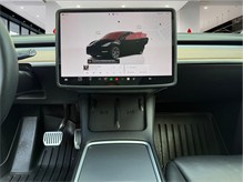 Vehicle Thumb #12