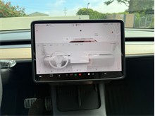 Vehicle Thumb #19