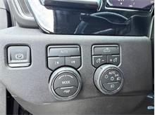 Vehicle Thumb #23