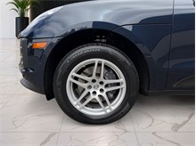Vehicle Thumb #9