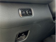 Vehicle Thumb #21