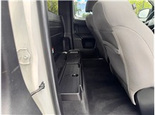 Vehicle Thumb #15