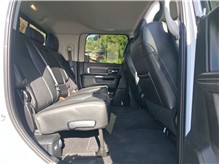 Vehicle Thumb #16
